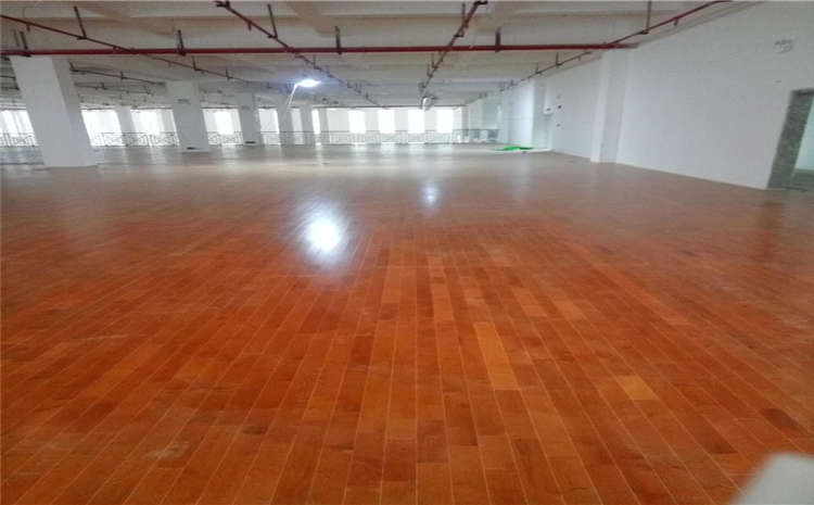 拼接板排球館木地板價(jià)格是多少錢？
