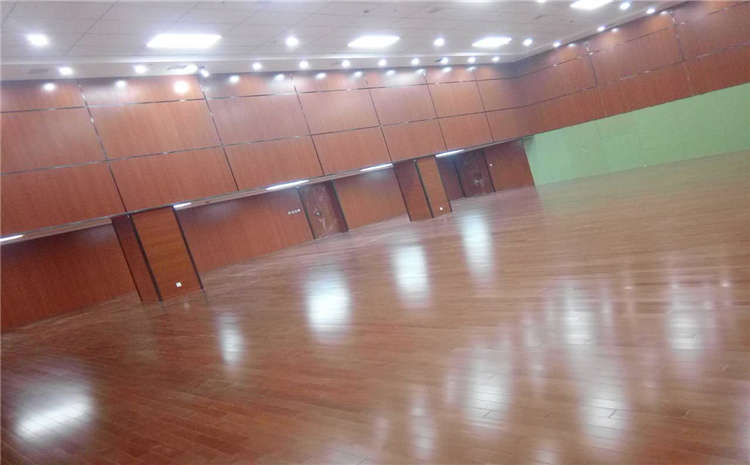 硬木企口風(fēng)雨操場運動地板怎么翻新