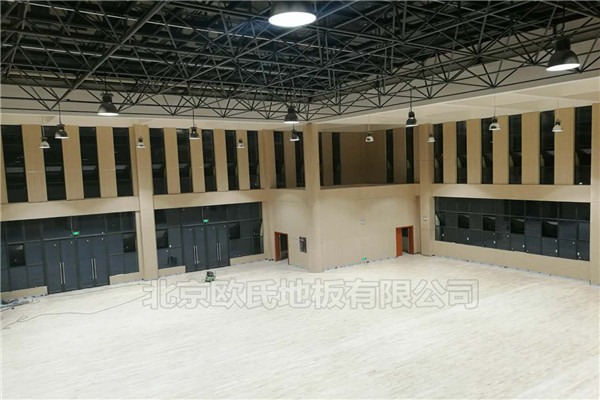 四川瀘州市敘永縣城西實驗學(xué)校運動木地板鋪設(shè)工程案例-2