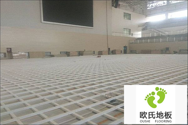 體育館木地板泡水，不要慌！小編來(lái)幫您！