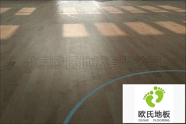 煙臺(tái)開發(fā)區(qū)第十小學(xué)運(yùn)動(dòng)木地板工程案例