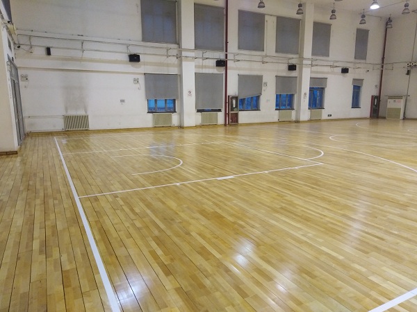北京體育大學(xué)(優(yōu)肯籃球)運(yùn)動(dòng)地板打磨翻新案例